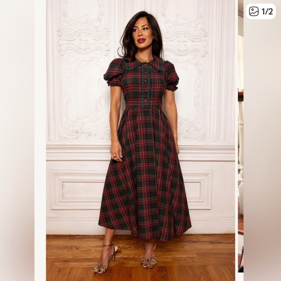 Ivy City Co Dresses & Skirts - Ivy City Co Sophia Dress in Green and Red Plaid, size 4 NWT